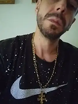צ'אט XXX בשידור חי של LoGanDiamond