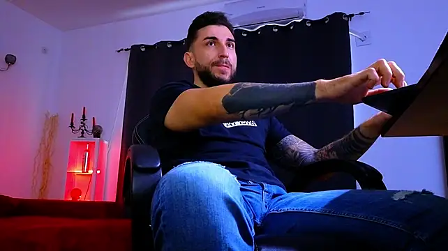 Živý XXX chat MightyAaron66