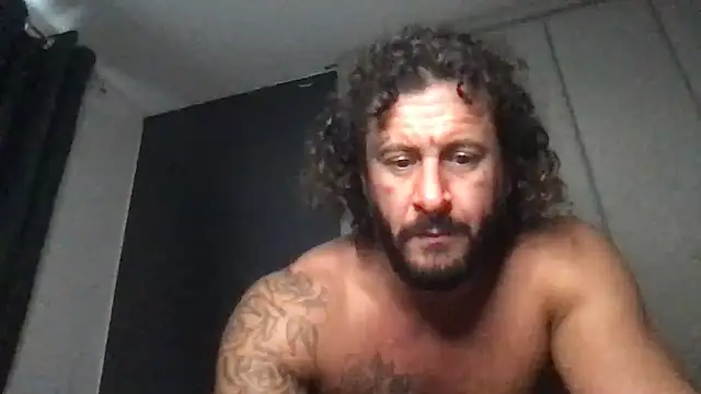 XXX chat uživo modela Magic_Mike_666