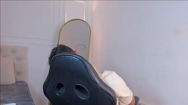 Czat XXX na żywo – liam_bear
