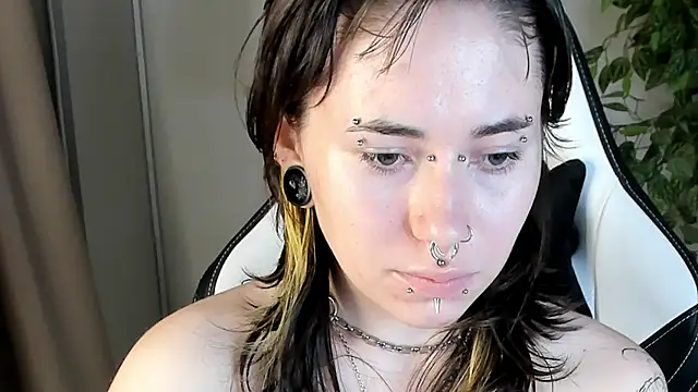 Shadow_Bellee's Live XXX Chat
