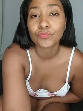 Berry_Bans' Live XXX Chat