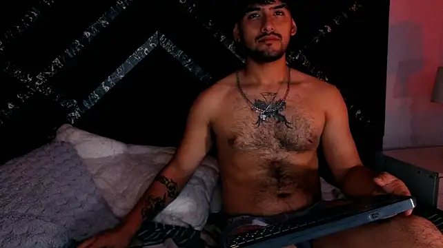 XXX chat uživo modela 3MPI7ERNO