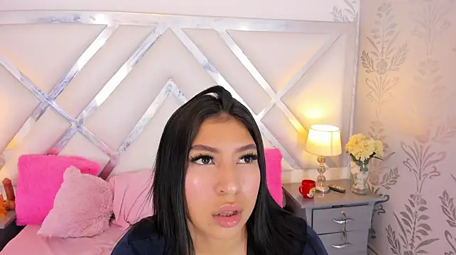 XXX chat uživo modela khloeblake