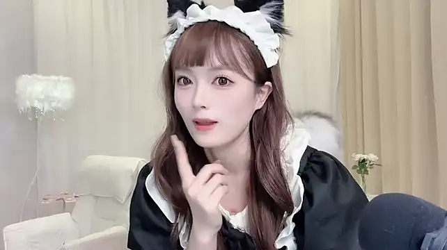 LiLy0608 Chat XXX in diretta