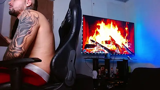 LIAAM_2 Live XXX Chat