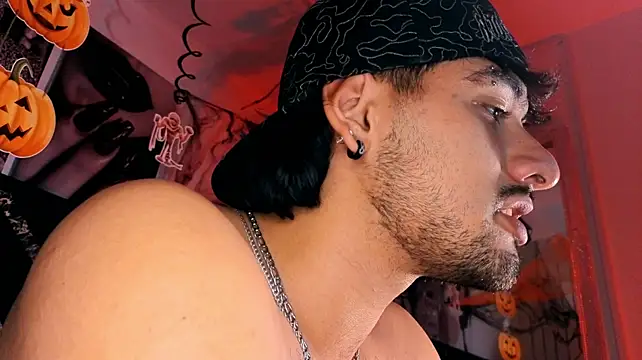 3MPI7ERNOn Live XXX chat