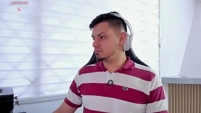 Chatroom XXX en direct de Rick_Adams