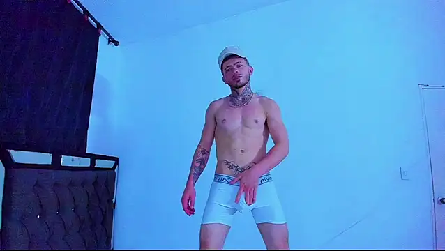 zeus_eddy Live XXX-Chat