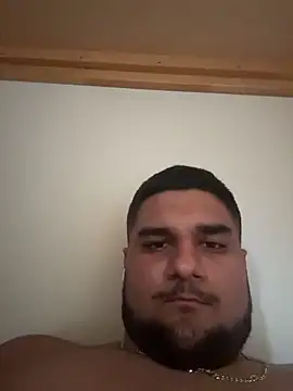 צ'אט XXX בשידור חי של csoki18