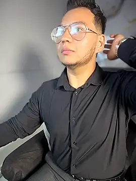 Онлайн чат XXX stevenmaxx