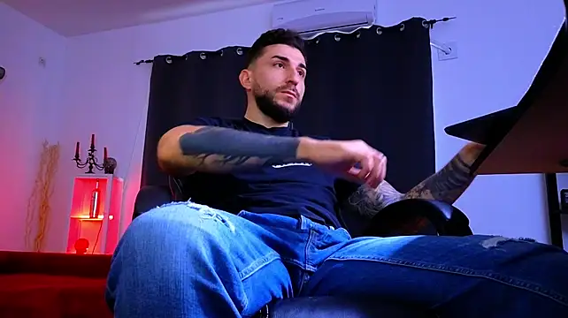 MightyAaron66n Live XXX chat