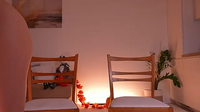 Miablueye 现场XXX聊天