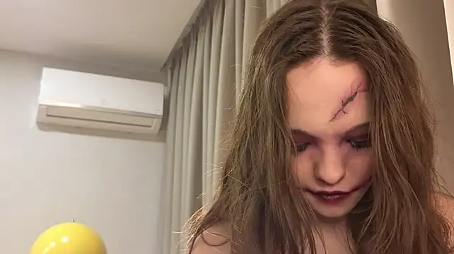 Chat XXX en directo de Milly_Lane