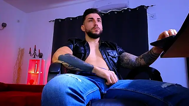 دردشة MightyAaron66 الجنسية المباشرة
