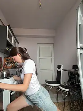 Emily_Eyler XXX чат на живо