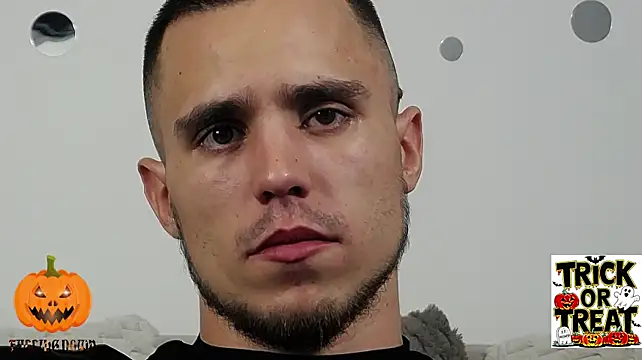 XXX chat uživo modela Avgust__