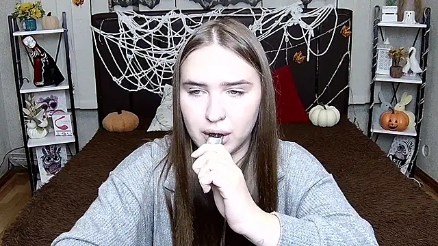 LauraHlot's Live XXX Chat