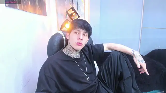 XXX chat uživo modela Cry_thereal