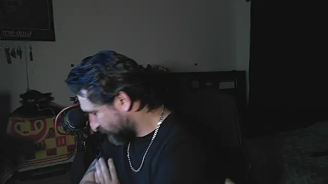DevilPup75_ Live XXX-chat
