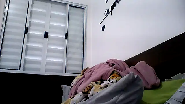 Chat +18 de eline01 ao vivo