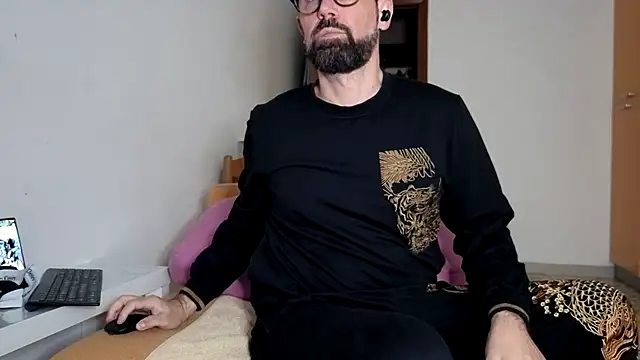 RyuKenZen's Live XXX Chat