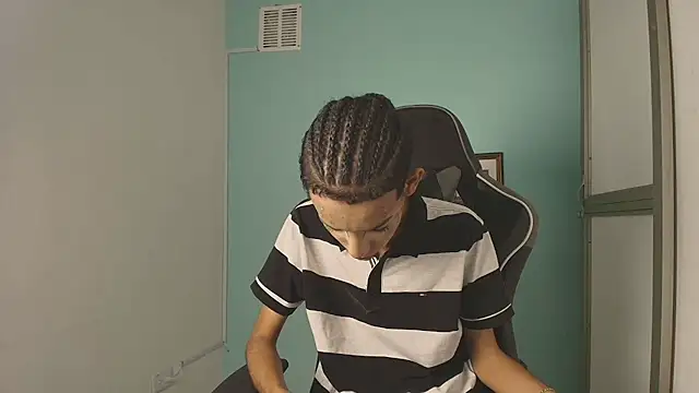 แชท XXX สดของ Drake_cum23