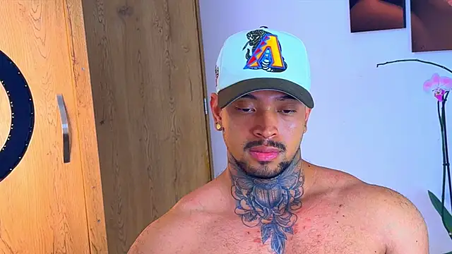 Stiven_collins Chat XXX in diretta