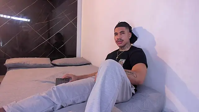 Chat XXX en directo de Chirshot_