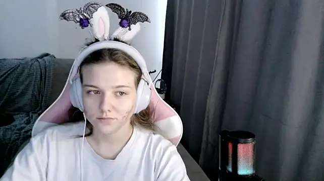 Chat +18 de HelenMo0n ao vivo