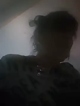 Chatroom XXX en direct de misscectito13
