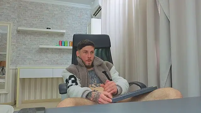JonahShaw Live XXX-Chat