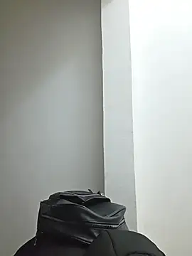 KaylinJan 现场XXX聊天