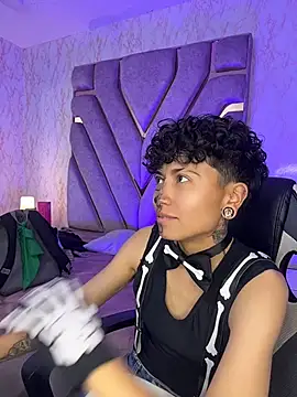 ian_mathias_'s Live XXX Chat