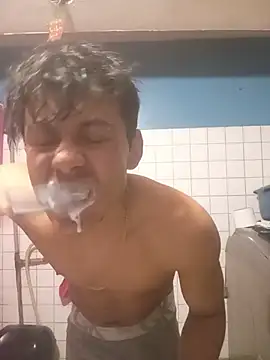 Show de BuiltHotline na webcam