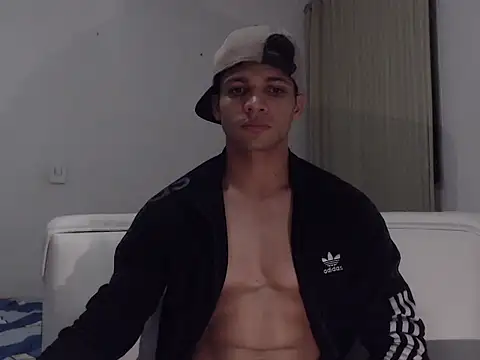 rustermc élő XXX-chatje