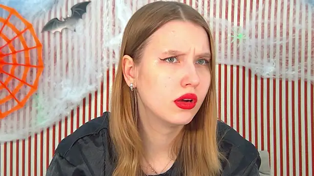 Živý XXX chat LiliLinn
