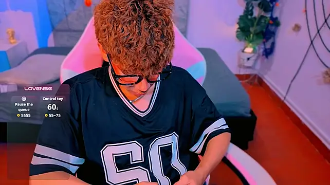 shikimori_'s Live XXX Chat
