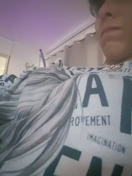 XXX chat uživo modela misscectito13
