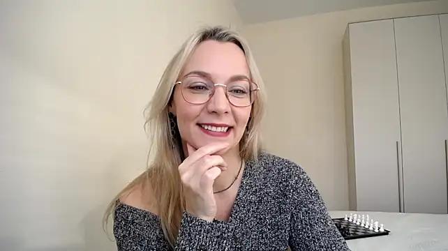 Chatroom XXX en direct de Ava_Elior