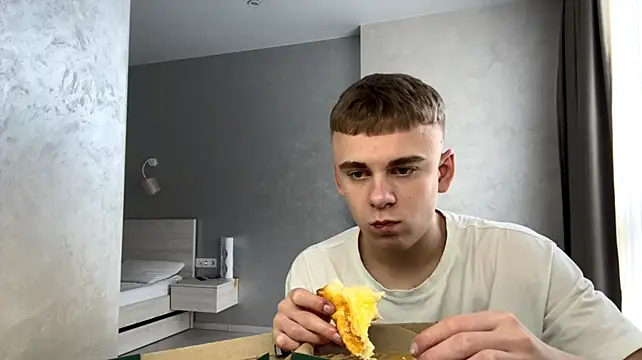 SoloFury Live XXX Chat