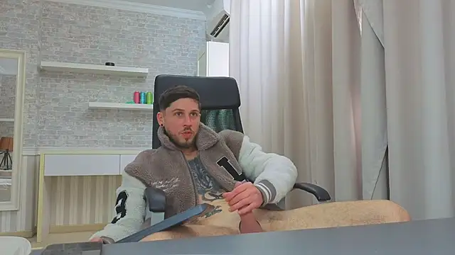 JonahShaw's Live XXX Chat