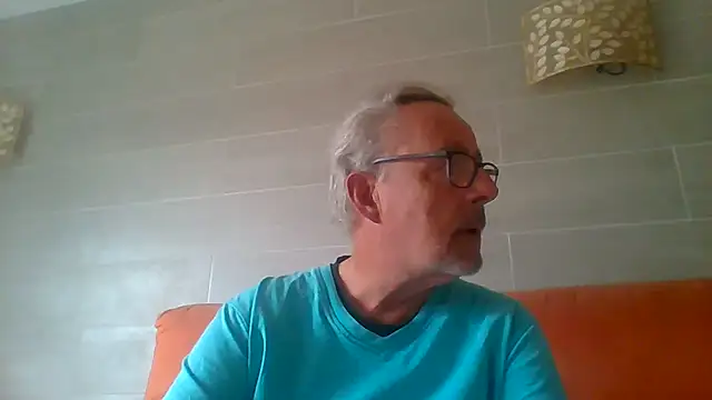 tuggy59 লাইভ XXX চ্যাট