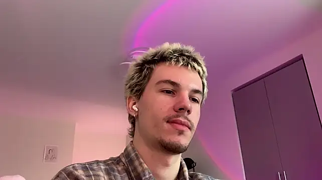 XXX chat uživo modela Jeremy1Scott