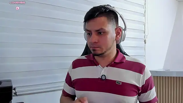 Chat +18 de Rick_Adams ao vivo