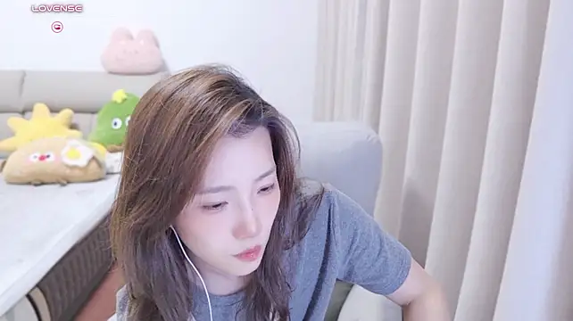 yuyu_77 网络视讯表演