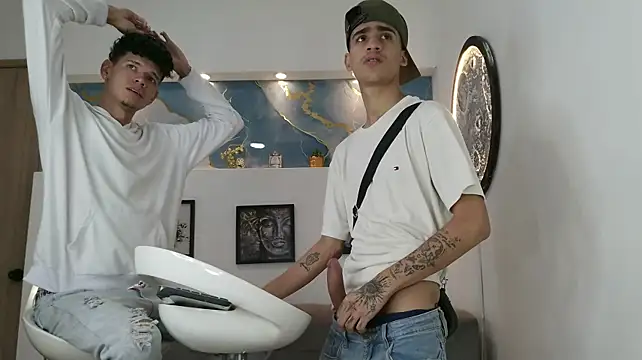 Czat XXX na żywo – COOL_BOYS2