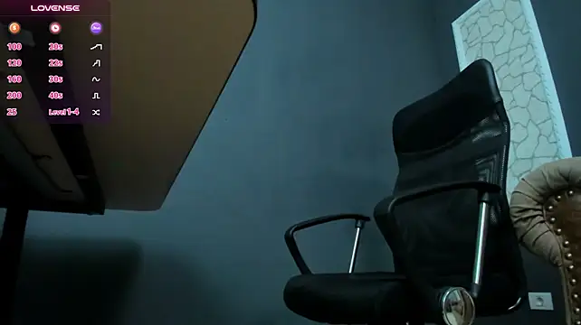 BrianHunts' Live XXX Chat