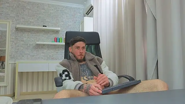 Živý XXX chat JonahShaw