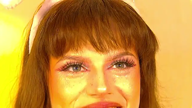 SelenaVeyne's Live XXX Chat